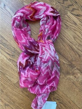 Vibrant Pink Patterned Women's Scarf - Lightweight Fashion Wrap